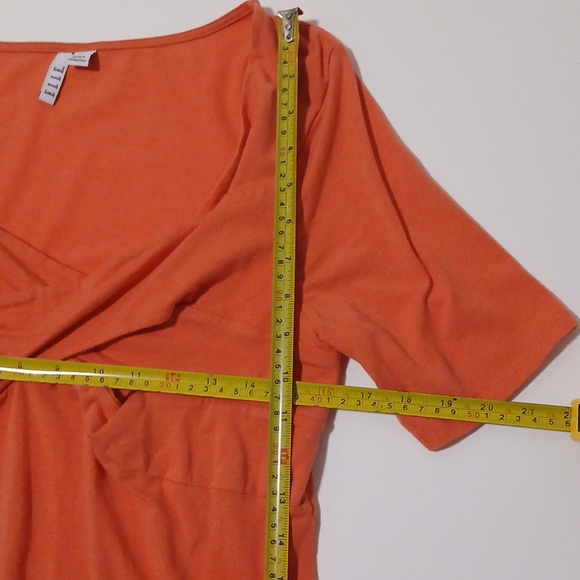 ELLE Crossover Short Sleeve Tee Rose of Sharon Women's Sz XL - Picture 7 of 11